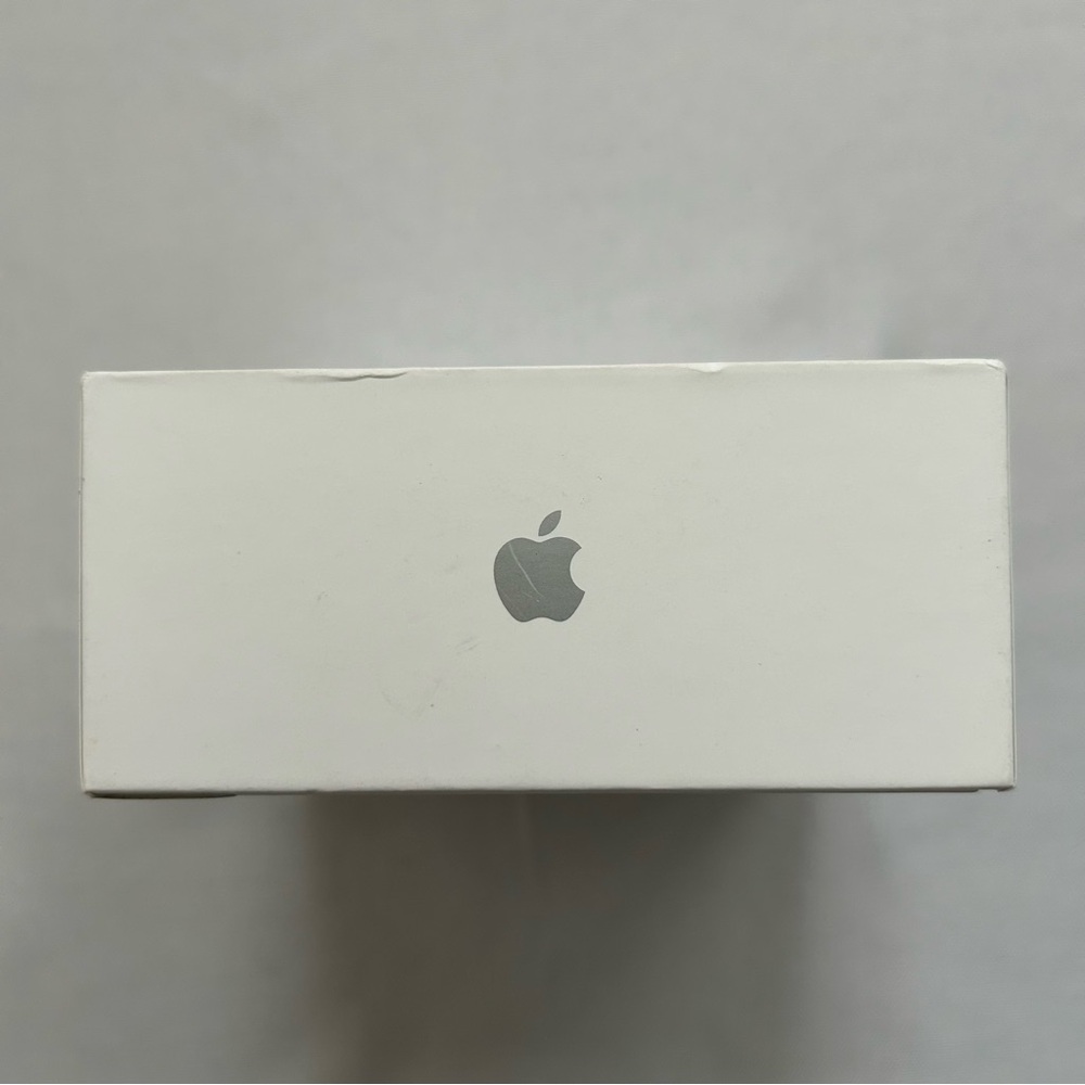 Apple AirPods Pro (2nd Generation) with MagSafe Charging Case - Picture 6 of 7